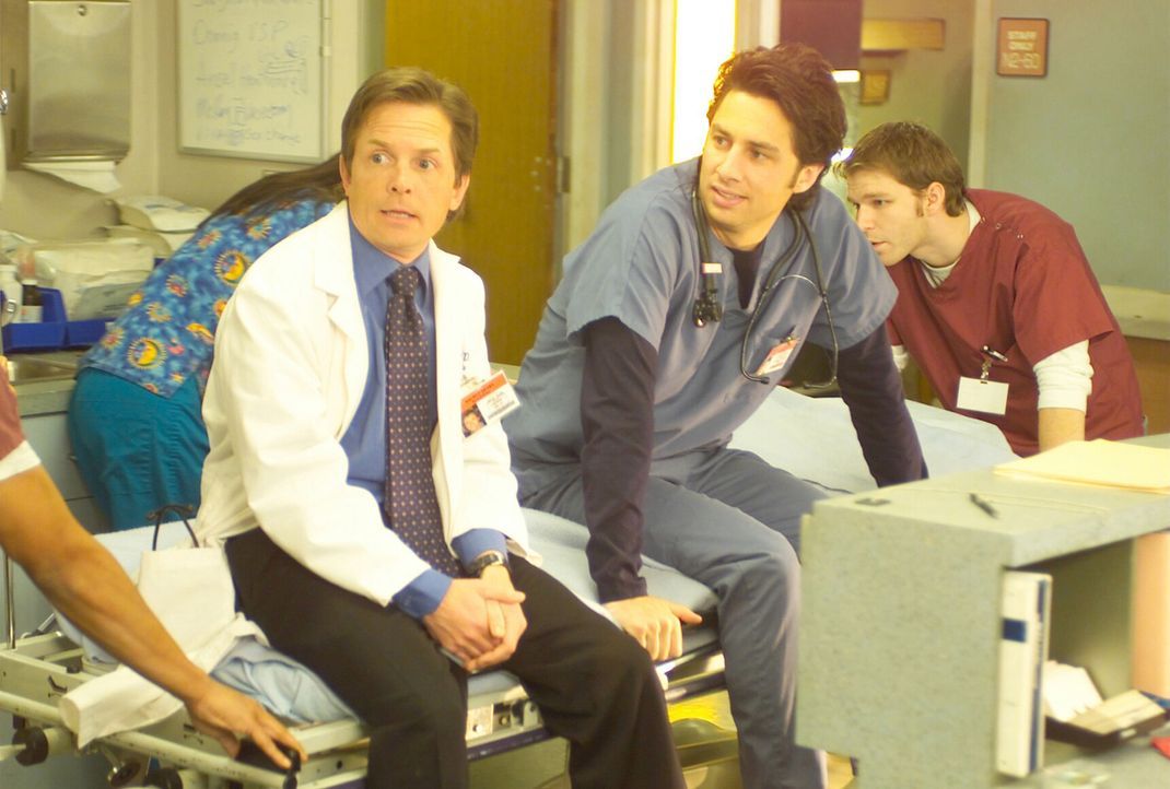Als J.D. (Zach Braff, r.) Dr. Casey (Michael J. Fox, l.) aufspürt wird ihm zum ersten Mal klar, wie schwer es ist, mit Zwangsneurosen zu leben ... - Bildquelle: Touchstone Television