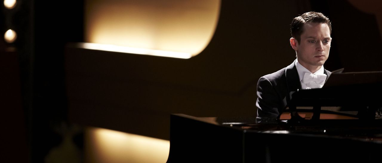 Tom Selznick (Elijah Wood) muss als Pianist das beste Konzert seines Lebens spielen, denn sonst ist nicht nur sein Leben, sondern auch das seiner Fr... - Bildquelle: Wild Bunch