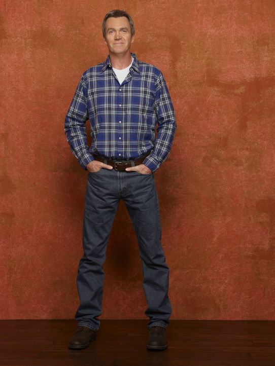 (2. Staffel) - Im Steinbruch schuftet er täglich für seine Familie: Mike (Neil Flynn) ... - Bildquelle: Warner Brothers