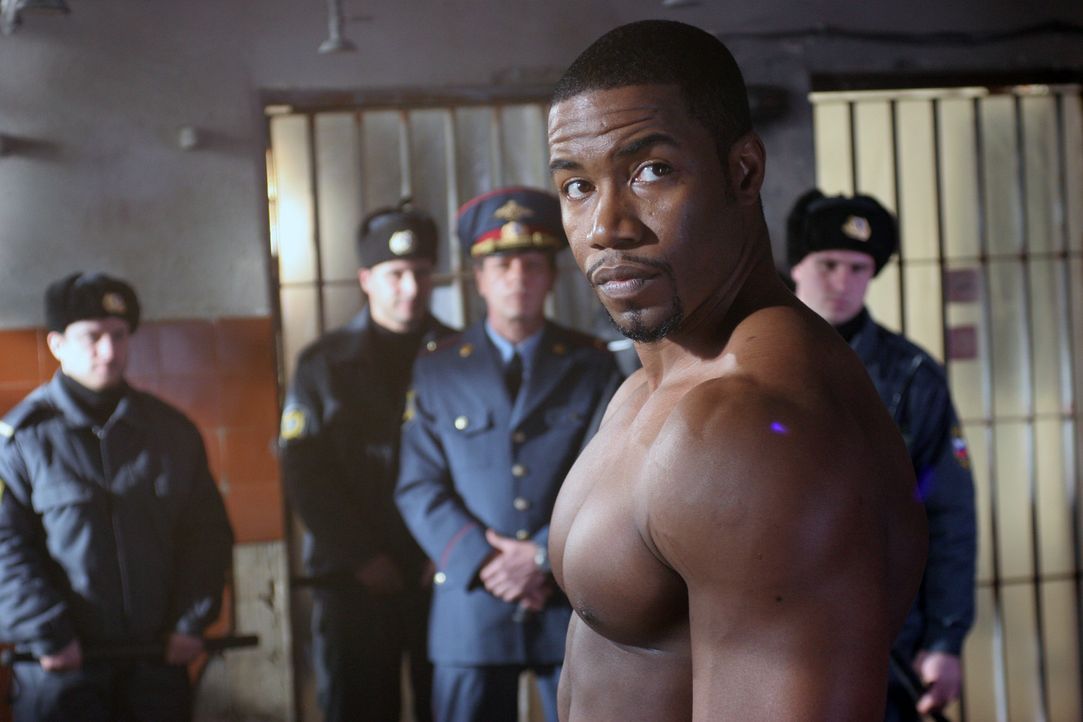 US-Berufsboxer George Chambers (Michael Jai White) wird während eines Aufenthalts in Russland Drogen ins Gepäck geschmuggelt. Prompt landet er in... - Bildquelle: Nu Image Films