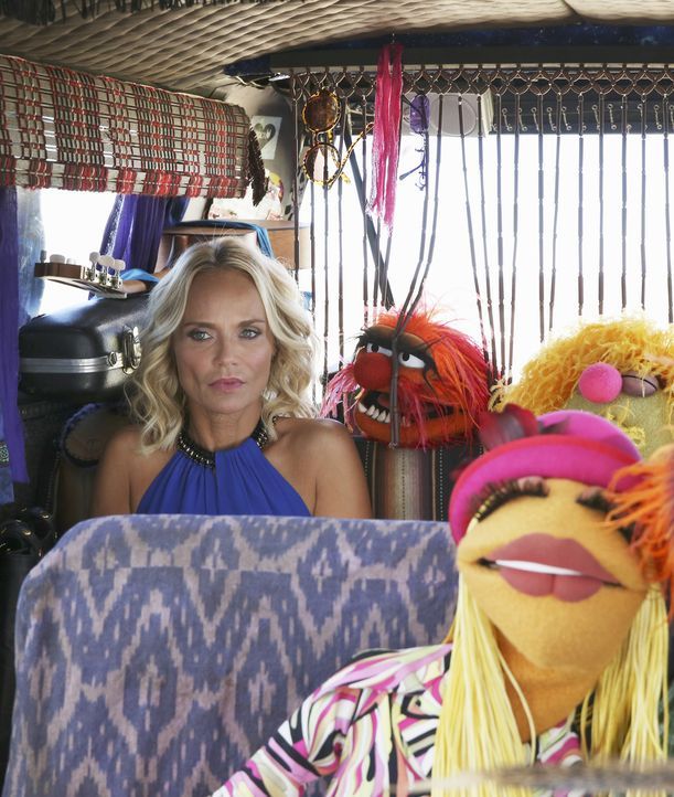 Ein Gig von Kristin Chenoweth (l.) und den The Electric Mayhem bringt Streitigkeiten mit sich ... - Bildquelle: Carol Kaelson ABC Studios