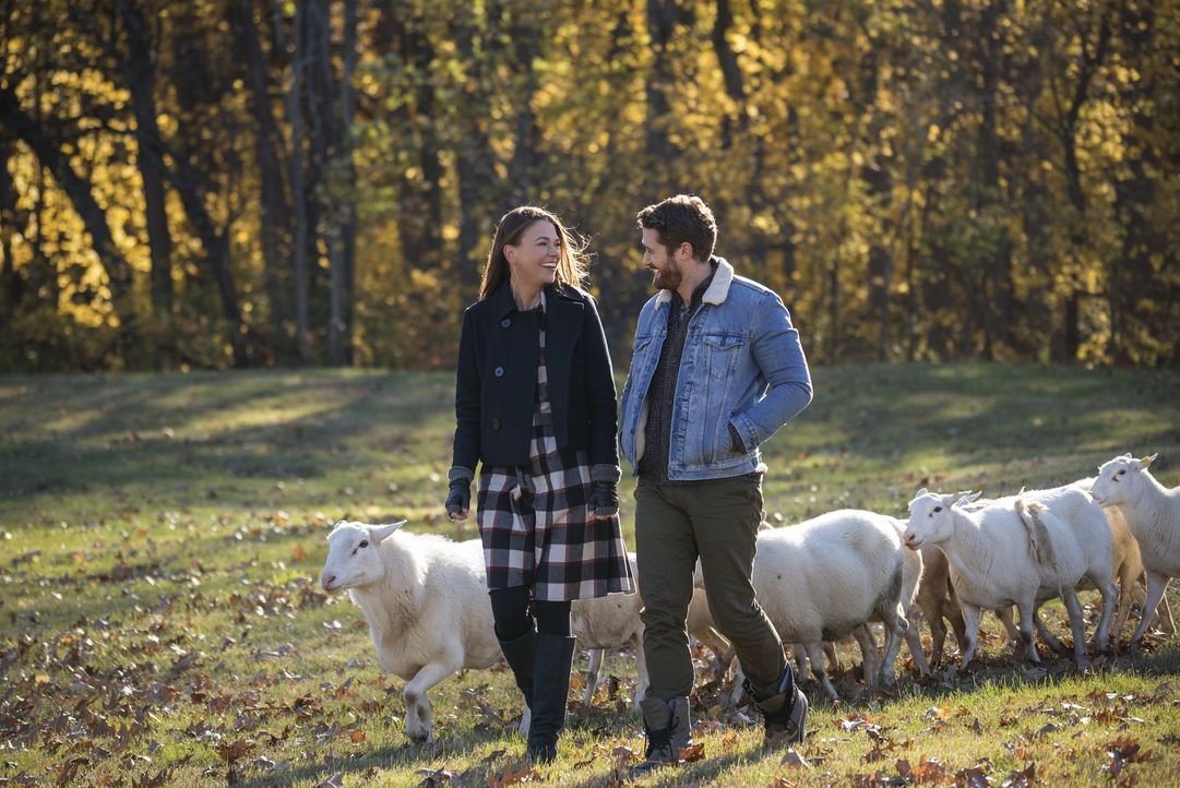 Liza (Sutton Foster, l.); Sebastian (Matthew Morrison, r.) - Bildquelle: Hudson Street Productions Inc 2016
