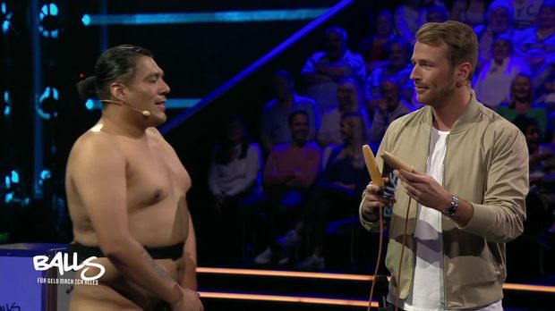 Balls - Für Geld mach ich alles - Video - Wer überwindet für Geld seine