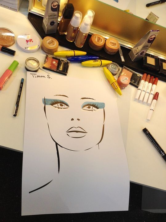 Fashion-Hero-Epi04-Backstage-19-Fashion-Hero-Designer