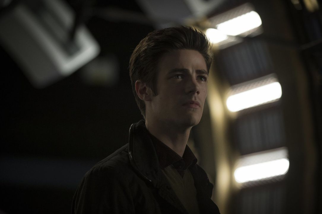 Seitdem Barry (Grant Gustin) in Dr. Wells geheimen Raum etwas über seine Zukunft erfahren hat, ist es für ihn noch schwerer sich Iris gegenüber zu v... - Bildquelle: Warner Brothers.