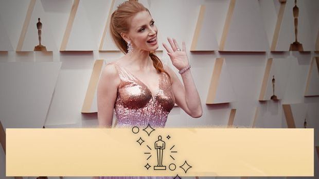 Jessica Chastain Oscars Red Carpet 2022