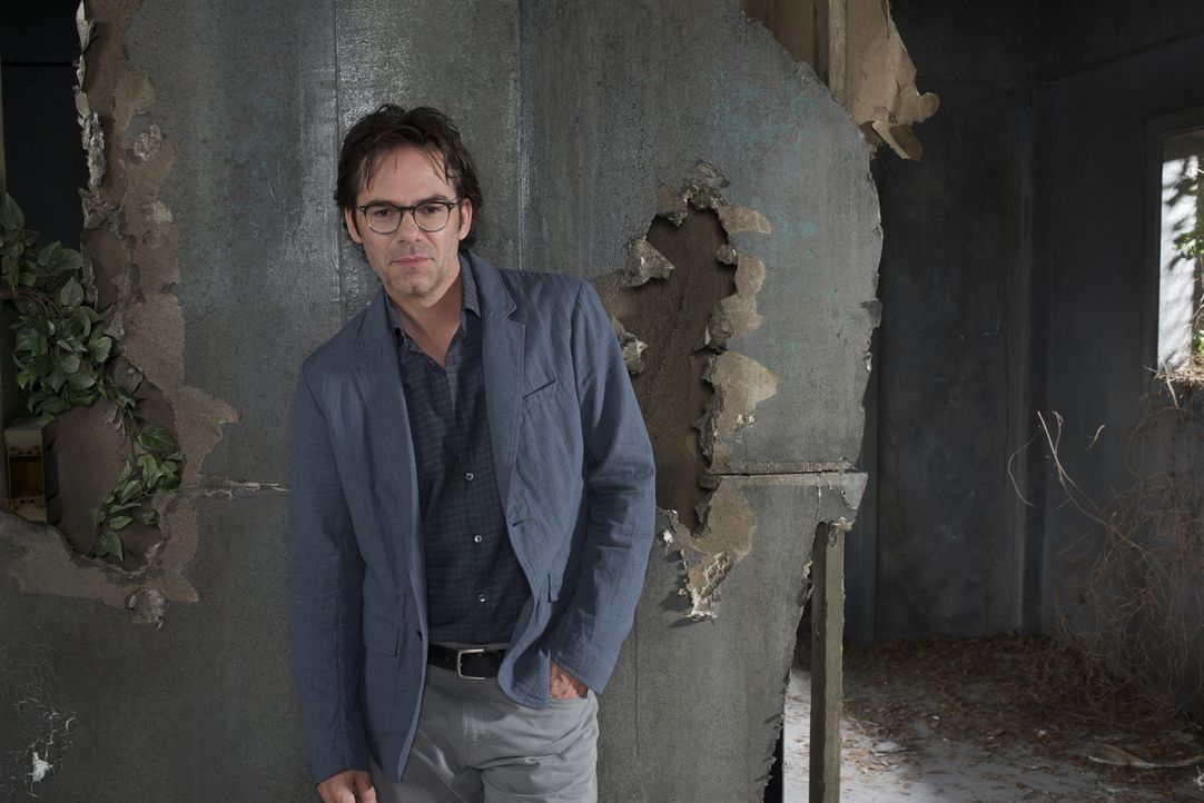 (1. Staffel) - Der Wissenschaftler Mitch (Billy Burke) glaubt einfach nicht an ein kollektives Bewusstsein der Säugetiere ... - Bildquelle: Timothy Kuratek 2015 CBS Broadcasting Inc. All Rights Reserved.