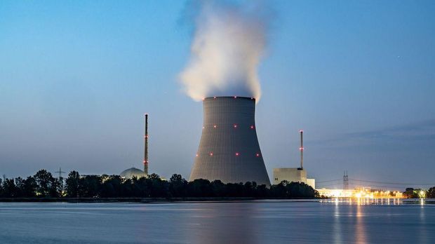 Debatte um längere AKW-Laufzeiten und Bau neuer Reaktoren