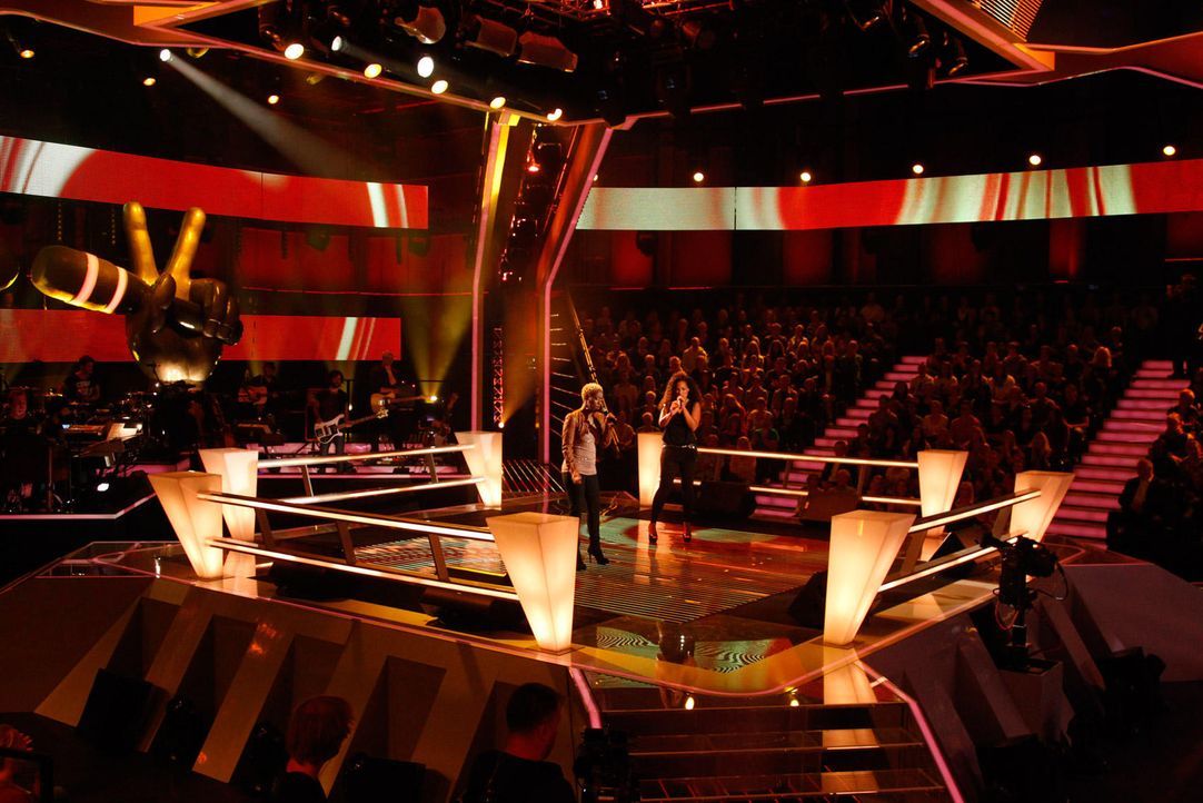 battle-nathalie-vs-asiata-17-the-voice-of-germany-huebnerjpg 1700 x 1134 - Bildquelle: SAT1/ProSieben/Richard Hübner