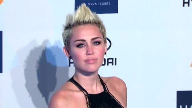 Stars Video Miley Cyrus Ist Die Heißeste Prosieben 1246