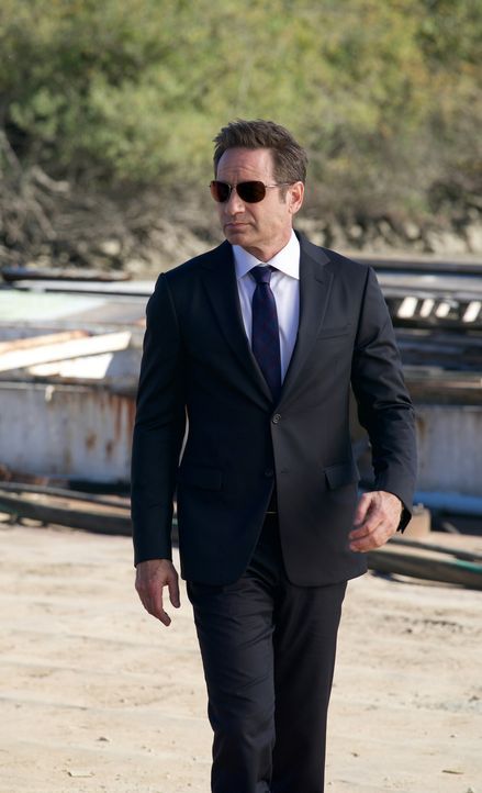 Noch ahnt Mulder (David Duchovny) nicht, dass der Fall zweier Teenager ihn und Scully endlich auf die Spur ihres verlorenen Sohnes William führen kö... - Bildquelle: Robert Falconer 2018 Fox and its related entities.  All rights reserved.