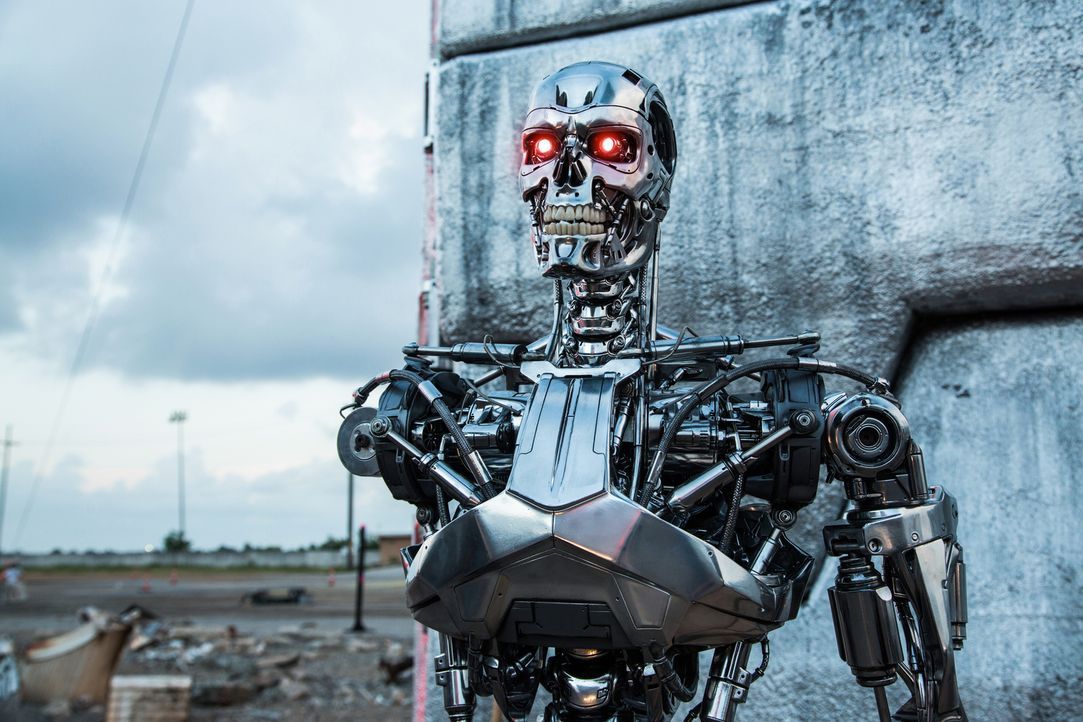 Die Terminatoren sind dazu programmiert worden, kaltblütige Killermaschinen zu sein. Die Gesamte Existenz der Menschheit steht auf dem Spiel ... - Bildquelle: 2015 PARAMOUNT PICTURES. ALL RIGHTS RESERVED.