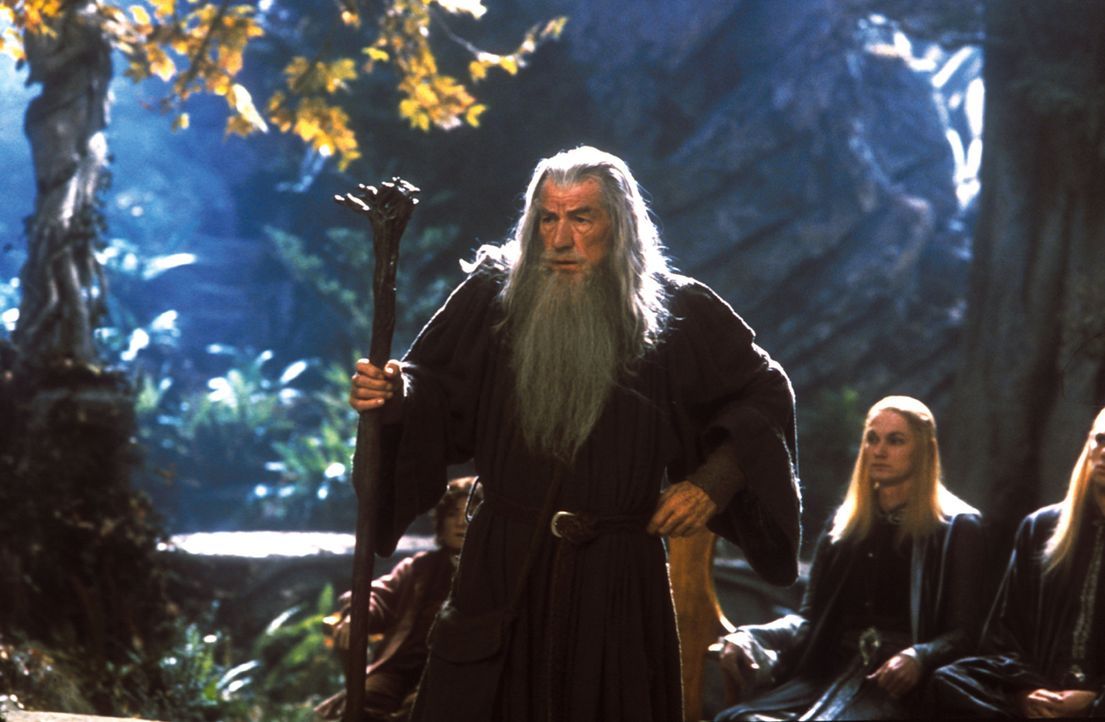 Die Zeit drängt: Gandalf (Ian McKellen) weiß, dass der Ring so schnell wie möglich vernichtet werden muss ... - Bildquelle: Warner Brothers