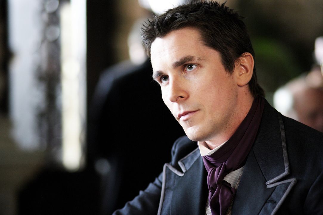 Ein tragischer Unfall macht Alfred Borden (Christian Bale) und Robert Angier zu erbitterten Feinden ... - Bildquelle: Warner Television